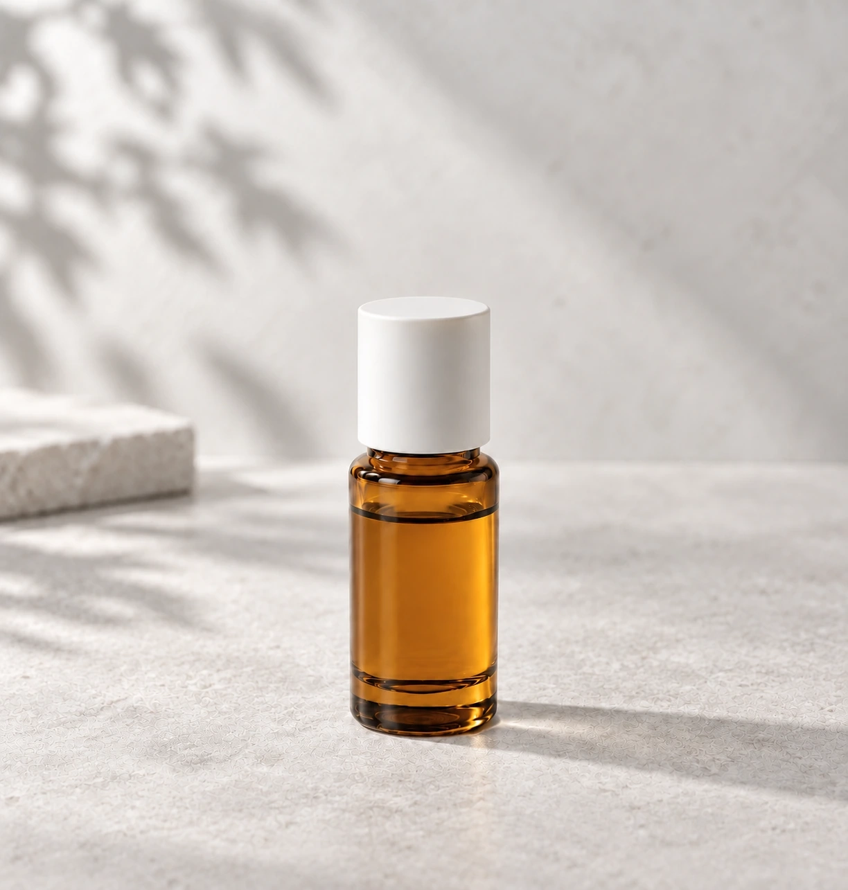15mL アンバー美容オイルボトルの製品写真